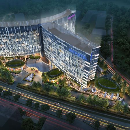 Novotel Singapore On Stevens Exterior photo