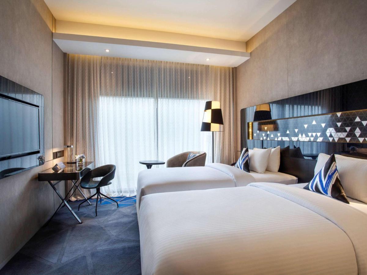 Novotel Singapore On Stevens Exterior photo